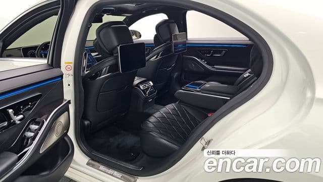 Mercedes-Benz S-Class 2021 — ფოტო 17/20