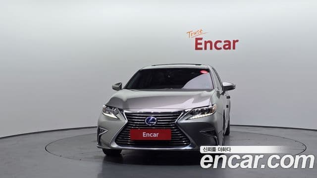 Lexus ES300h 2018 — Şəkil 5/20