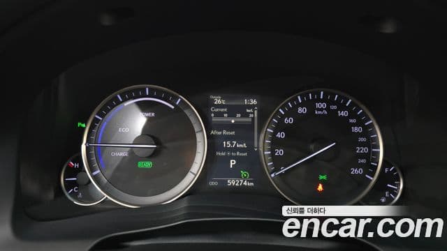 Lexus ES300h 2018 — Şəkil 6/20