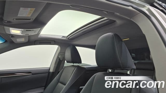 Lexus ES300h 2018 — Şəkil 20/20