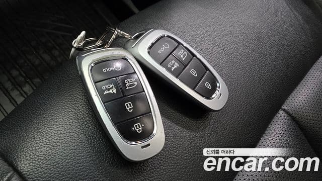 Hyundai Staria 2022 — Фото 16/20