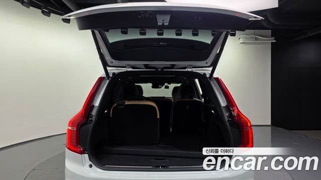 Volvo XC90 2018 — Фото 20/20