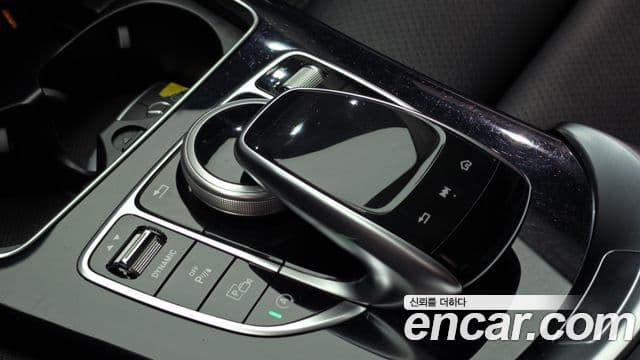 Mercedes-Benz C-Class 2020 — Фото 19/20