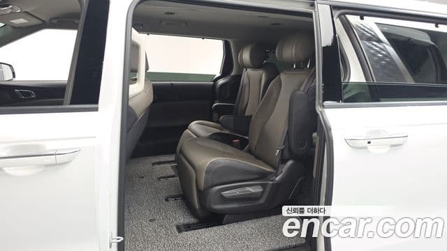 Kia Carnival 2025 — Şəkil 12/20