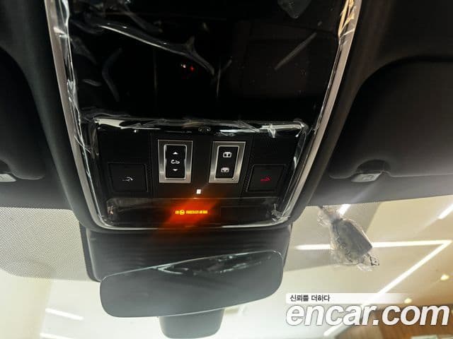Land Rover Range Rover Velar 2026 — Şəkil 8/20