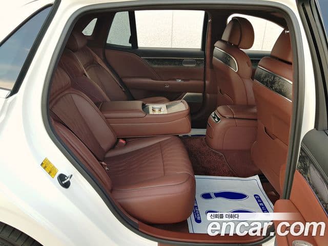 Genesis G90 2023 — Şəkil 9/20