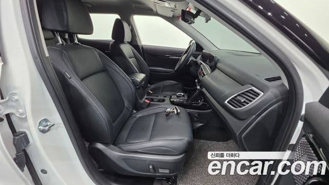 Kia Seltos 2025 — Şəkil 10/20