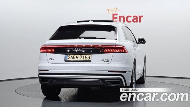 Audi Q7 2021 — ფოტო 4/20