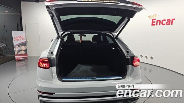 Audi Q7 2021 — ფოტო 20/20