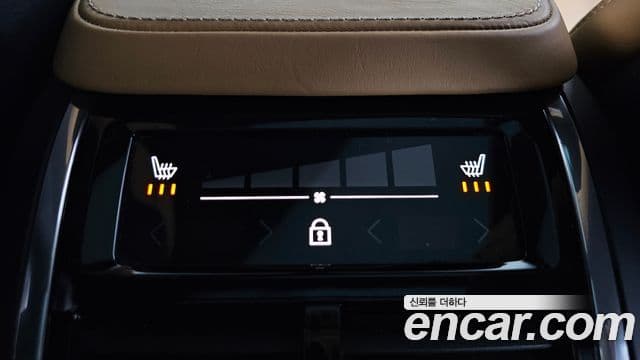 Volvo V90 Cross Country 2020 — ფოტო 15/20