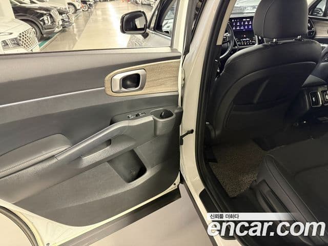 Kia Sorento 2021 — ფოტო 18/20