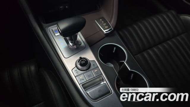 Genesis G70 2020 — ფოტო 9/20