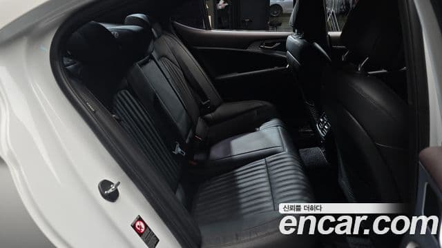 Genesis G70 2020 — ფოტო 11/20