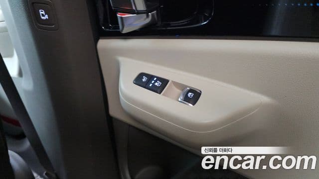 Kia Carnival 2024 — Photo 7/36