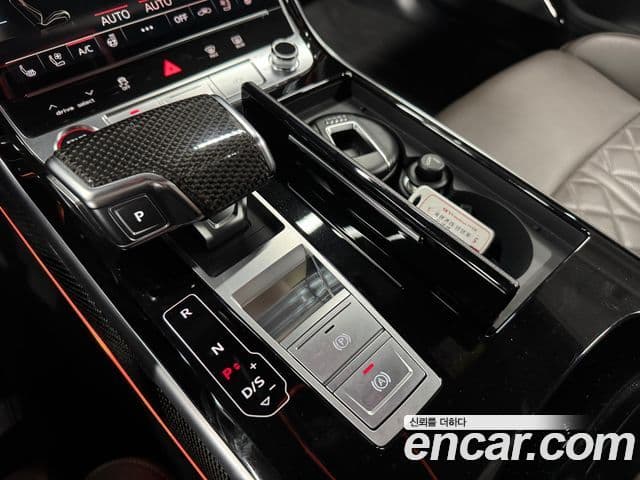 Audi S8 2021 — Şəkil 18/19