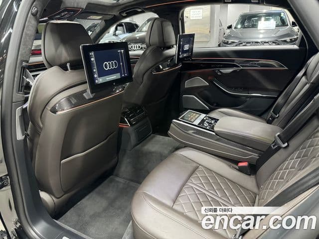 Audi S8 2021 — Şəkil 17/19