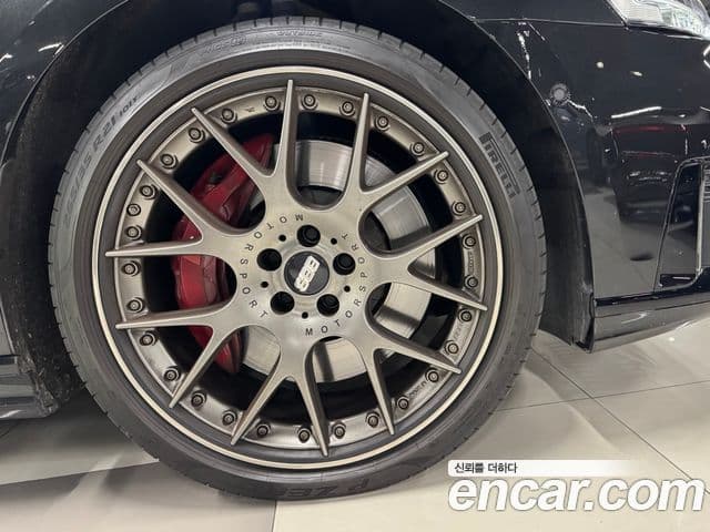 Audi S8 2021 — Şəkil 10/19