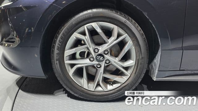 Hyundai Sonata Hybrid 2019 — Şəkil 9/20