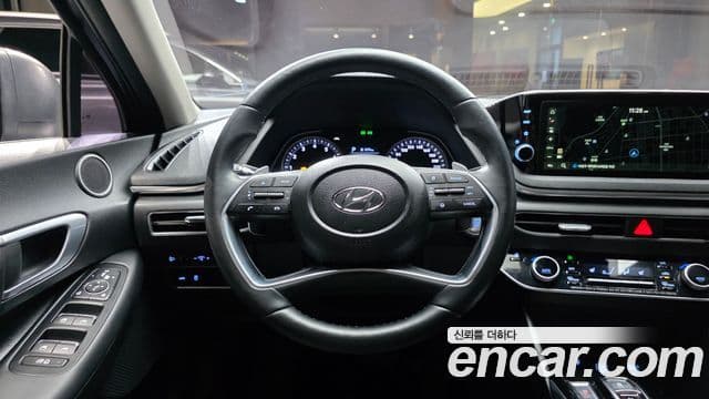 Hyundai Sonata Hybrid 2019 — Şəkil 19/20