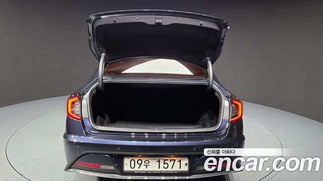 Hyundai Sonata Hybrid 2019 — Şəkil 11/20
