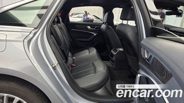 Audi A6 2020 — Şəkil 12/20