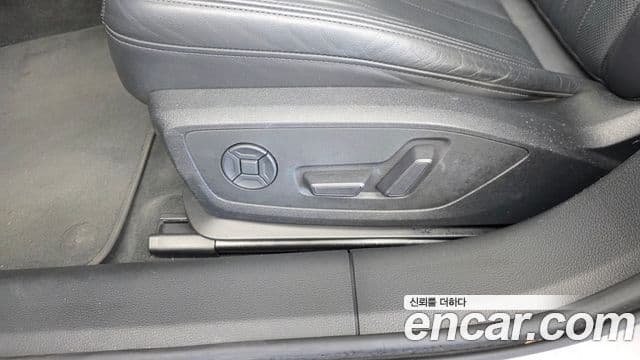 Audi A6 2020 — Photo 1/36
