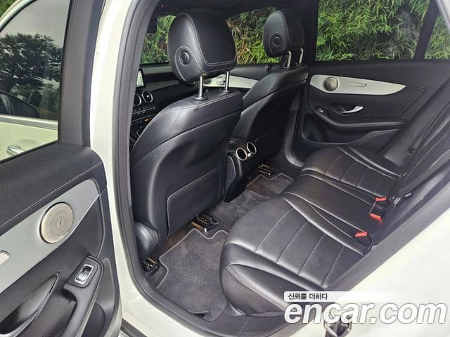 Mercedes-Benz GLC-Class 2021 — Şəkil 7/19