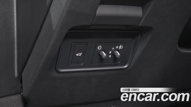 Land Rover Range Rover Evoque 2025 — Фото 15/20