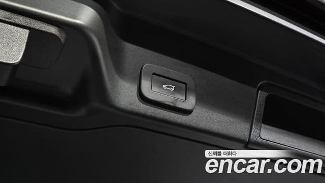 Land Rover Range Rover Evoque 2025 — Фото 20/20