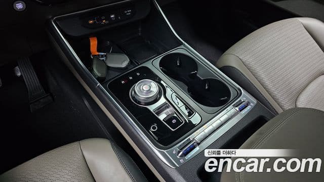 Kia Carnival 2024 — ფოტო 9/20