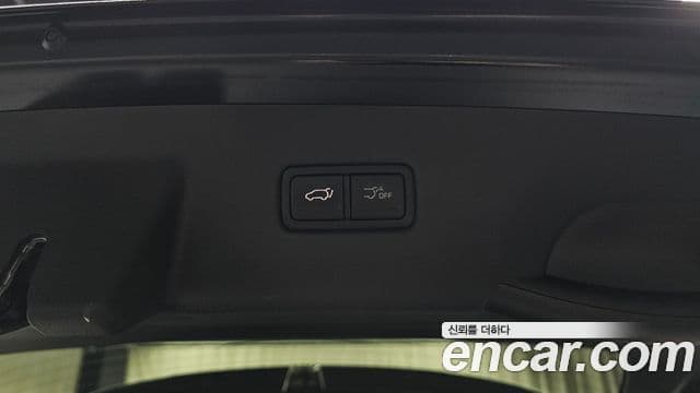 Kia Carnival 2024 — фото 15 из 20