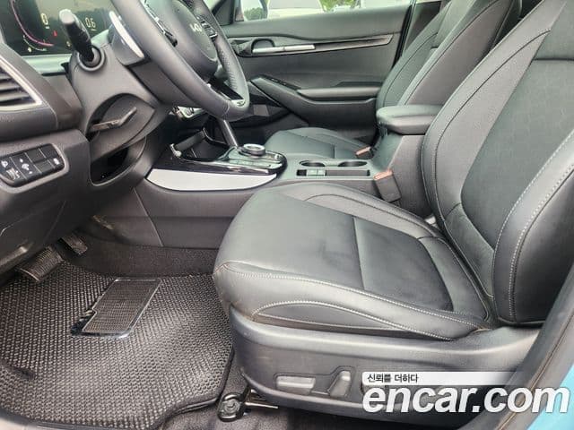 Kia Seltos 2024 — Şəkil 16/20