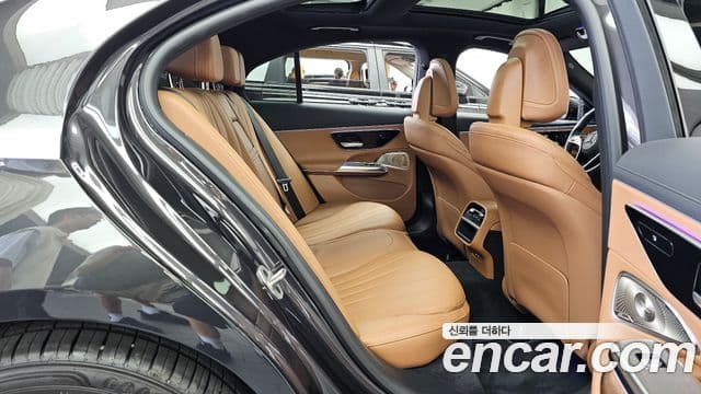Mercedes-Benz E-Class 2024 — Şəkil 12/20