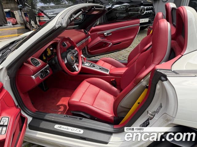 Porsche 718 Boxster 2021 — Şəkil 18/20