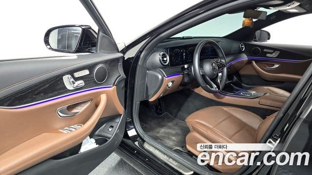 Mercedes-Benz E-Class 2022 — Şəkil 10/20