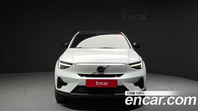 Volvo C40 Recharge 2023 — Şəkil 6/32