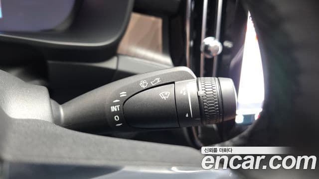 Volvo C40 Recharge 2023 — Şəkil 4/32