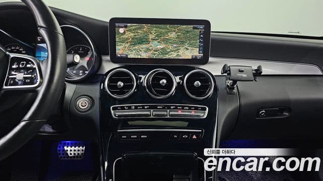 Mercedes-Benz C-Class 2020 — ფოტო 12/20