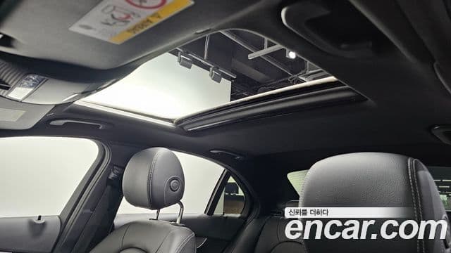 Mercedes-Benz C-Class 2020 — ფოტო 13/20
