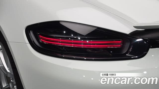 Porsche 718 Boxster 2021 — Photo 2/31