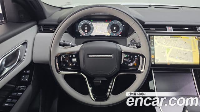 Land Rover Range Rover Velar 2026 — ფოტო 15/20