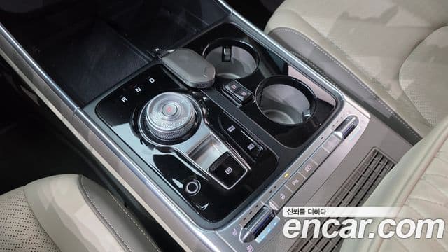 Kia Carnival 2024 — ფოტო 9/20