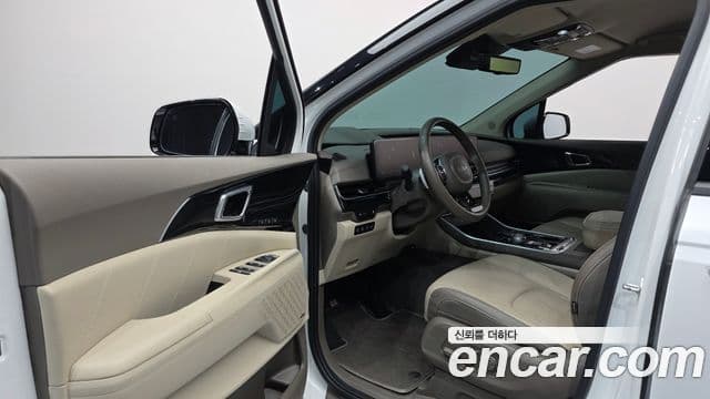 Kia Carnival 2024 — ფოტო 10/20