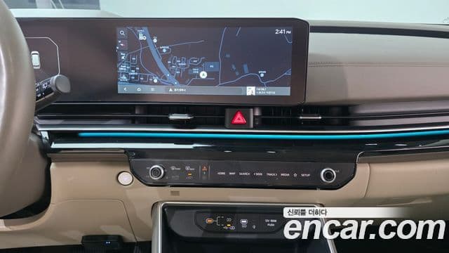 Kia Carnival 2024 — ფოტო 13/20
