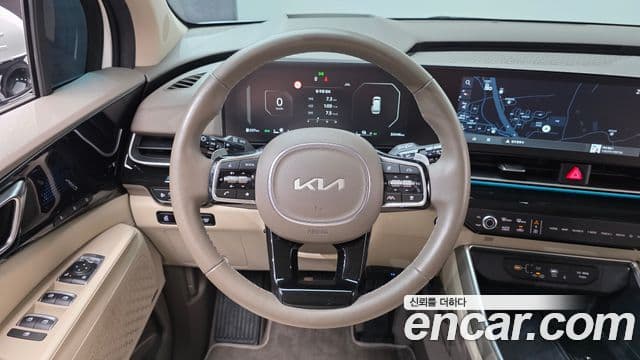 Kia Carnival 2024 — ფოტო 14/20