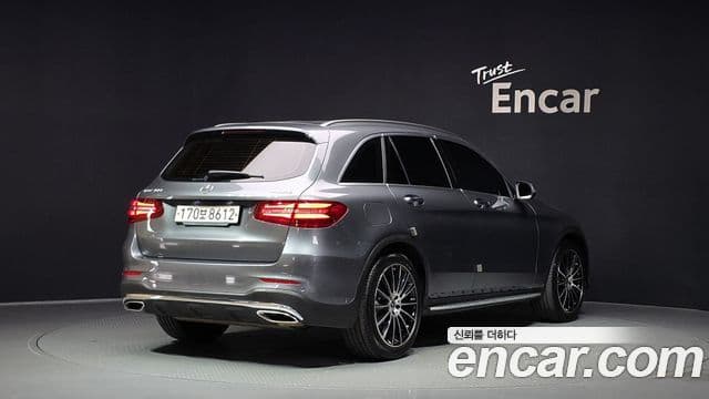 Mercedes-Benz GLC-Class 2019 — Фото 2/20