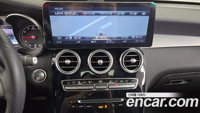 Mercedes-Benz GLC-Class 2019 — Фото 13/20
