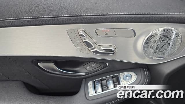 Mercedes-Benz GLC-Class 2019 — ფოტო 15/36