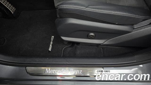 Mercedes-Benz GLC-Class 2019 — ფოტო 28/36