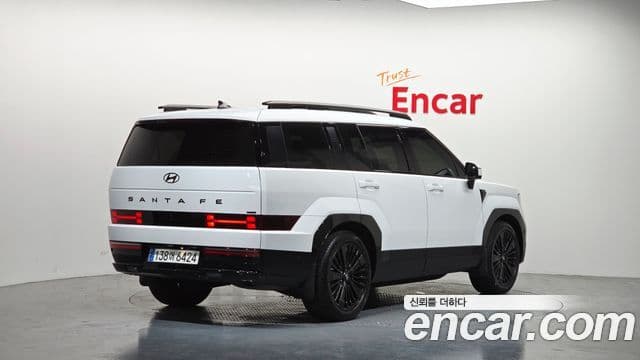 Hyundai Santa Fe 2023 — ფოტო 2/20